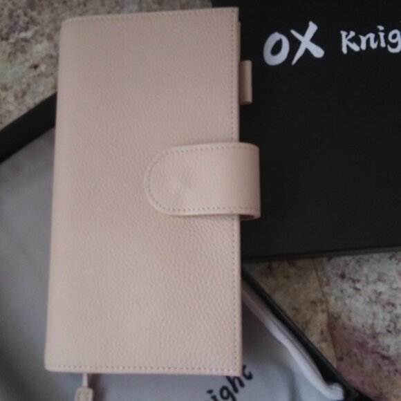 HOBO WEEKS COVER - Picture 3 of 3